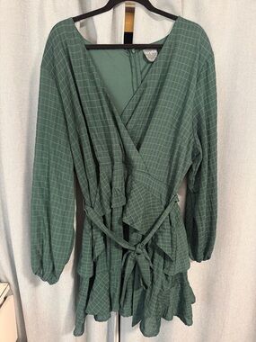 Arula Green Mini Dress - size B